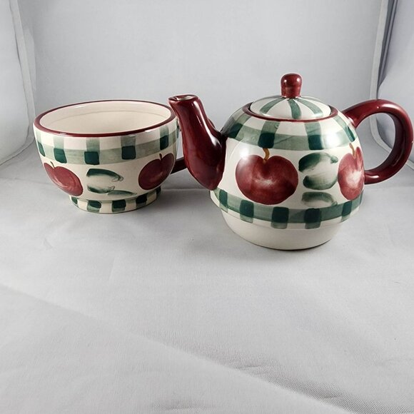 EUC Nantucket Apple Crockery Teapot and Mug Set! - Picture 3 of 5